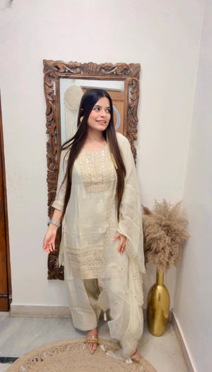 Kiran Farshi Salwar Three Piece Set