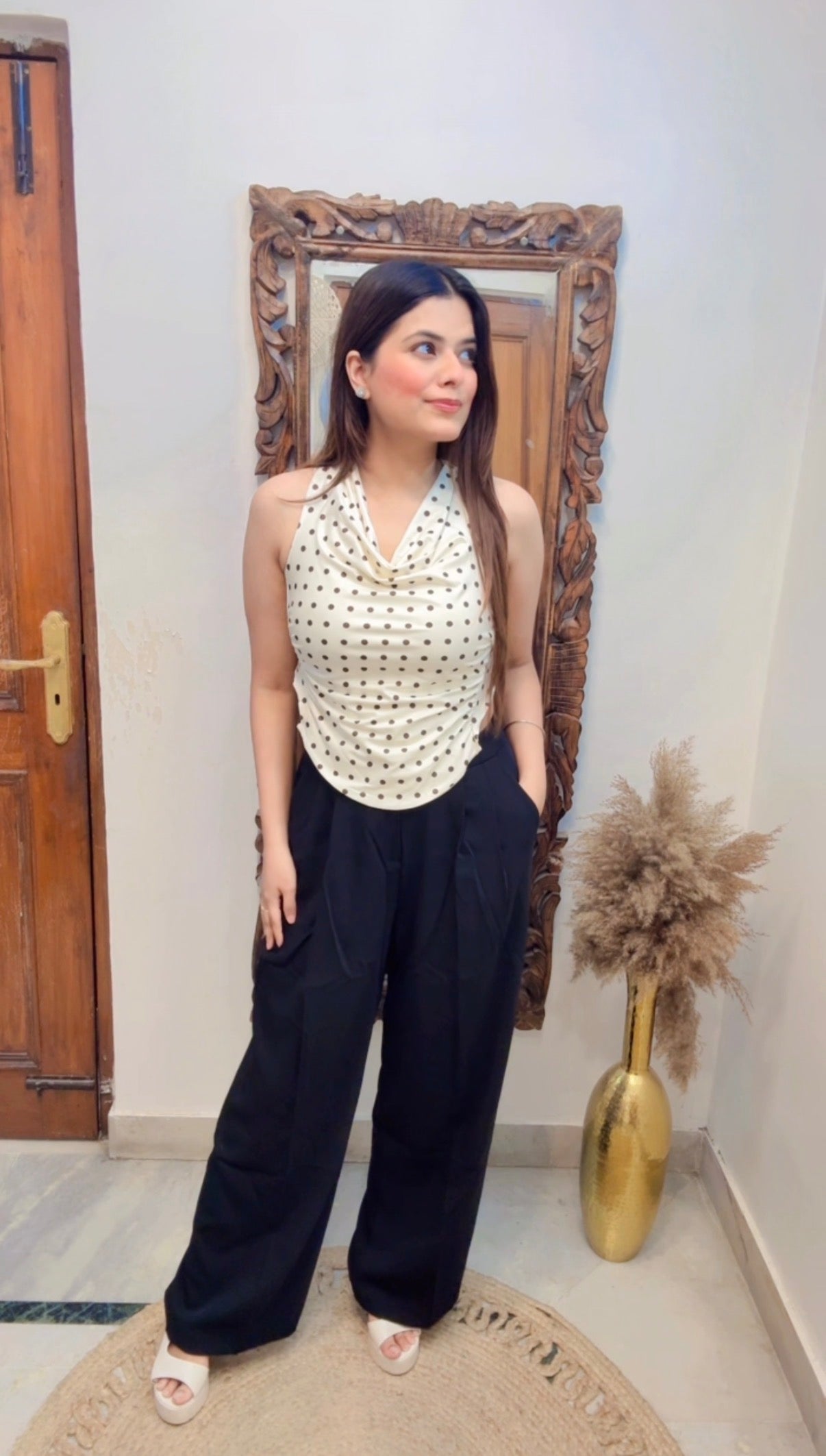 Lit Top 112 Backless