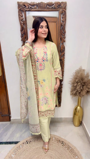 Rouh Three Piece Set Suit