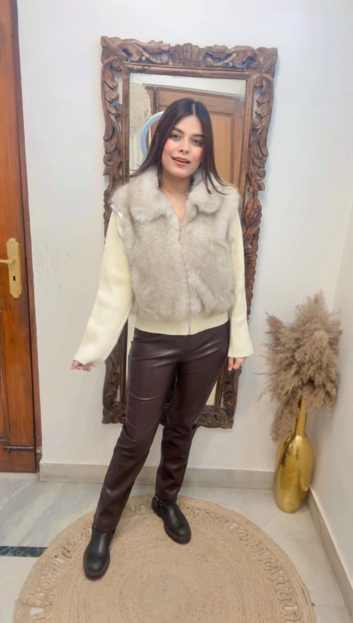 Furr Detachable sleeves Half Jacket