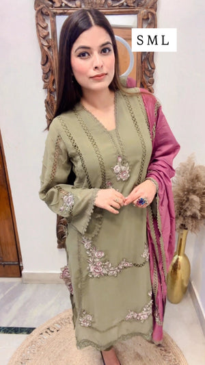 L00089 Three Piece Suit