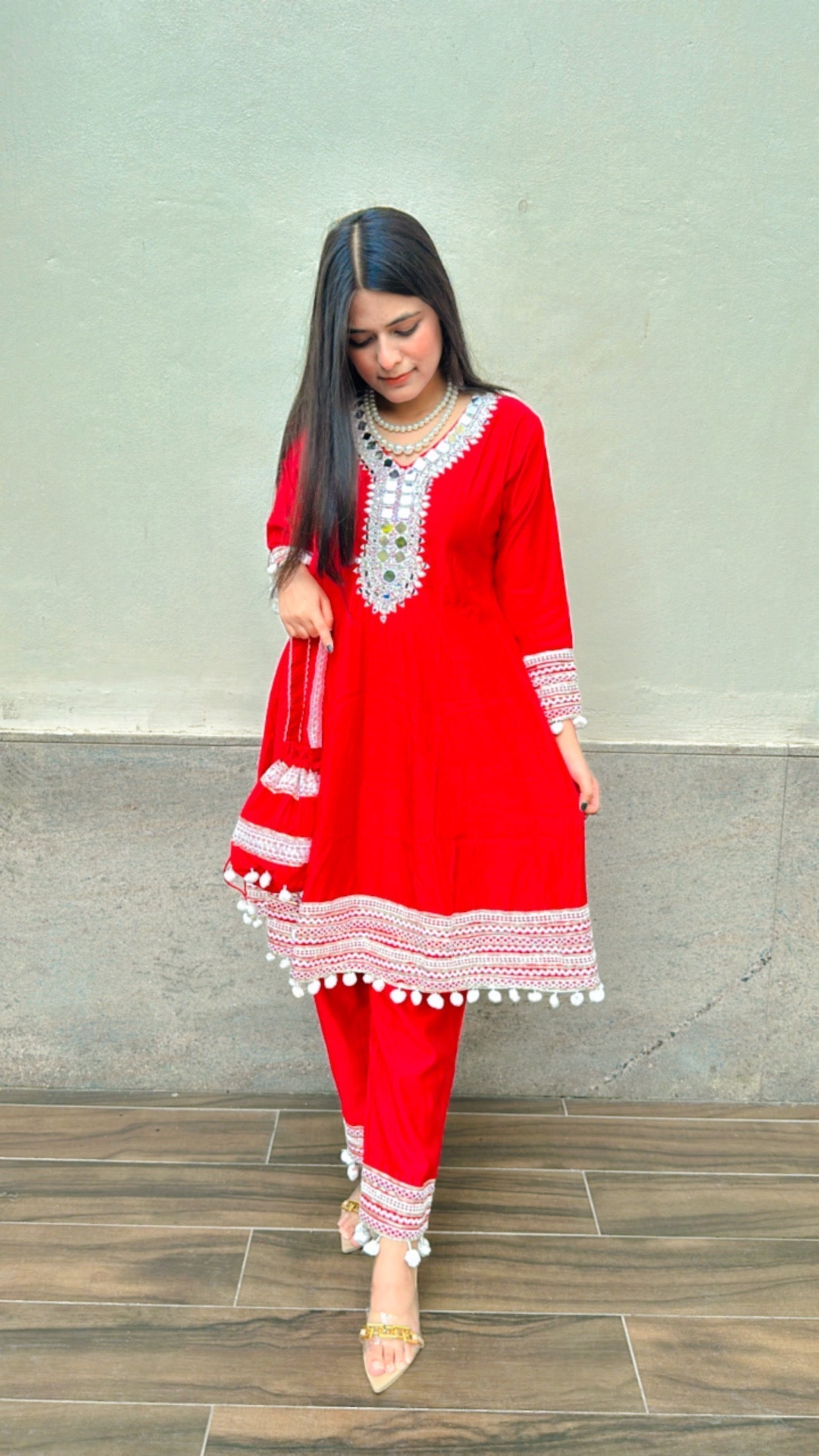 Simar Two Piece Set With Potli