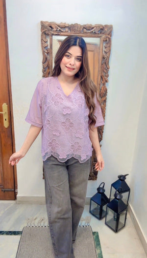3D Emb Top V neck